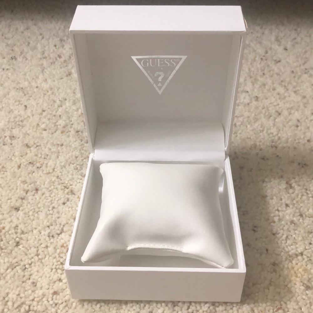 Guess Watch Box